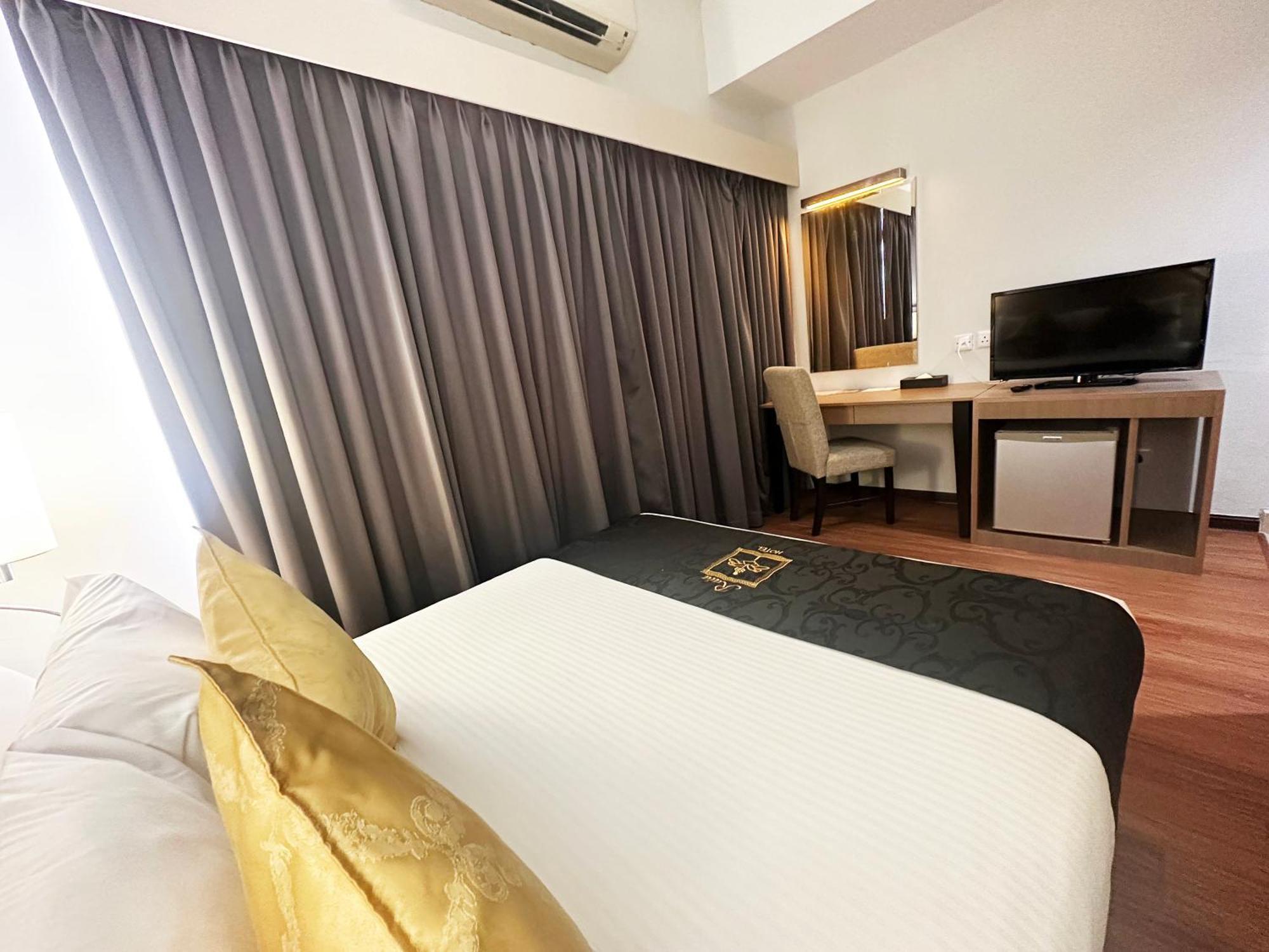 Raia Hotel & Convention Centre Terengganu Kuala Terengganu Exterior photo